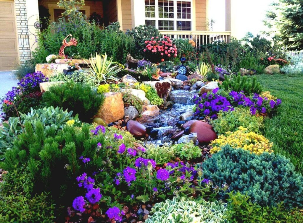 Blomstrende forhave